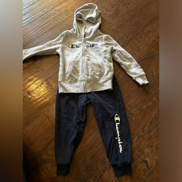 Lot of long sleeve boy 4T clothing - Picture 3 of 13